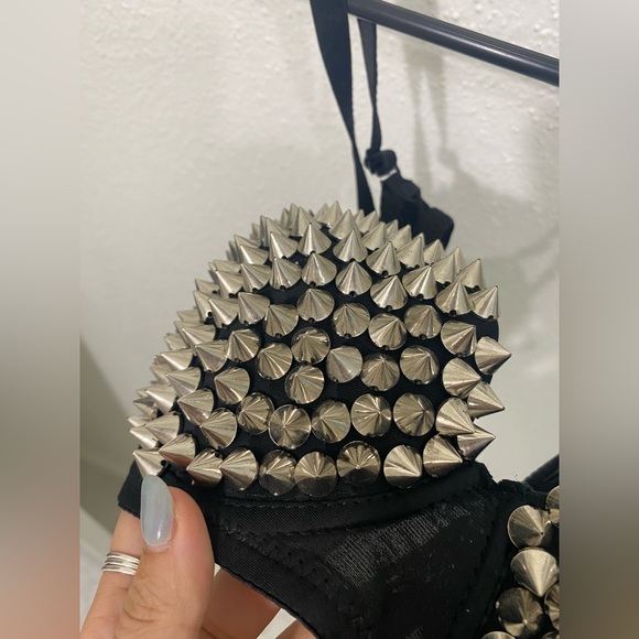 Studded/Spiked black with silver decorative bra in sz S/M - Picture 2 of 6